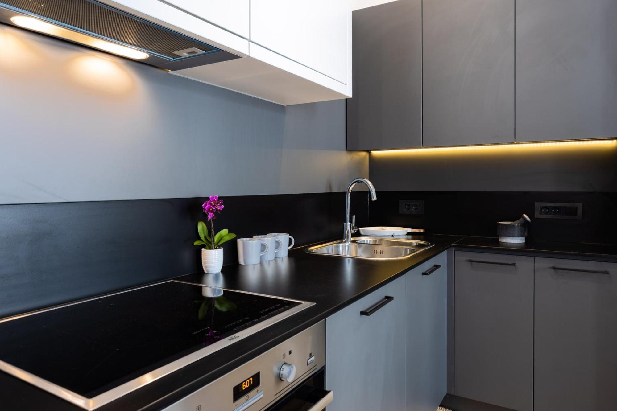 Apartment Ratko By Blueapartments - Free Private Parking Zagreb Exterior photo